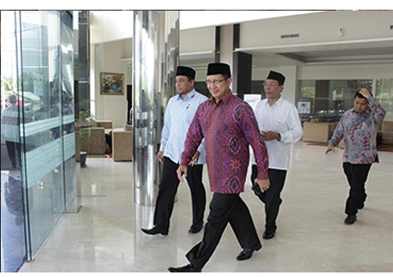 Golden Palace Hotel Lombok Mataram Esterno foto